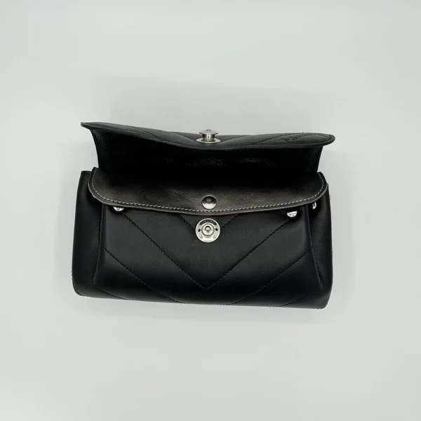 Le MINI Sac ESSENTIEL noir matelassé